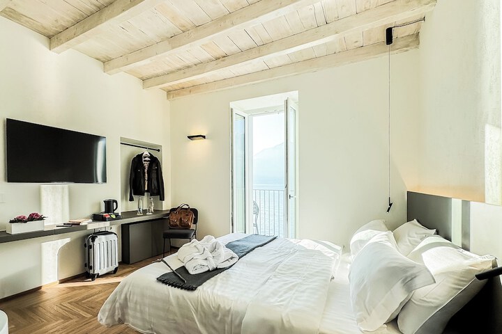 Room 8 of 57