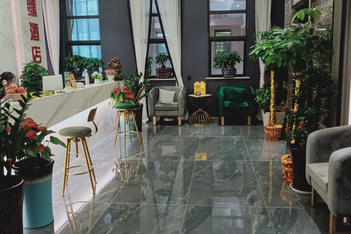Hotel Interior 15 of 25