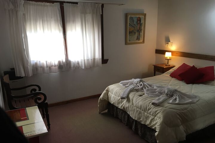Room 7 of 28