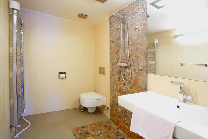 Bath Interior