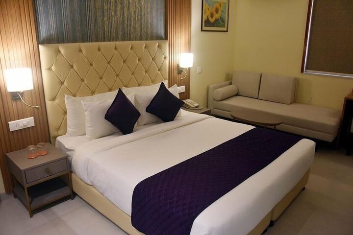 Room 10 of 41