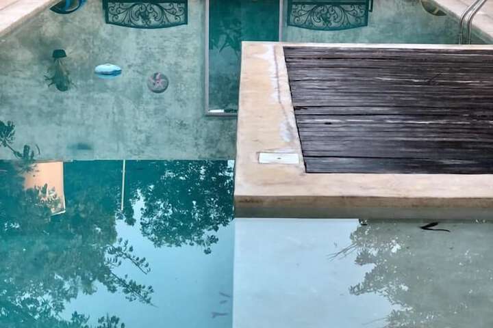 Pool 21 of 53