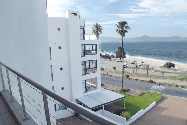 General 4 of 33