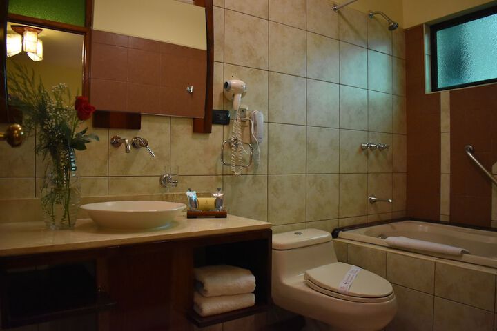 Room 29 of 49
