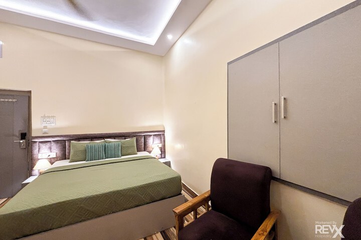 Room 60 of 80