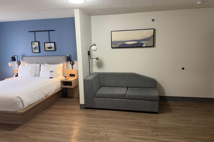 Room 75 of 112