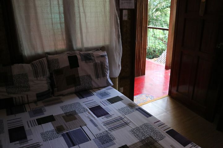Room 3 of 31