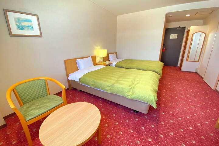 Room 15 of 35