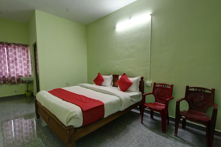 Room 3 of 8
