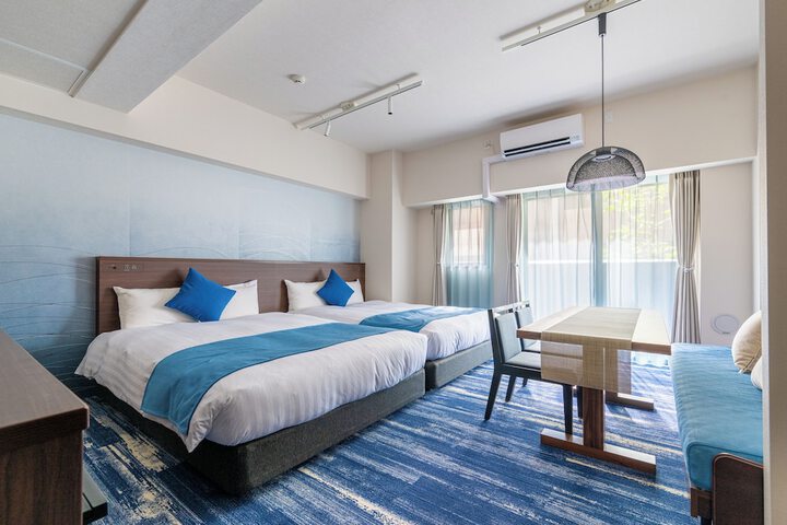 Room 20 of 104