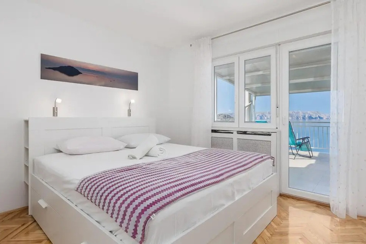 Nice Home in Sv.juraj With Wifi and 3 Bedrooms