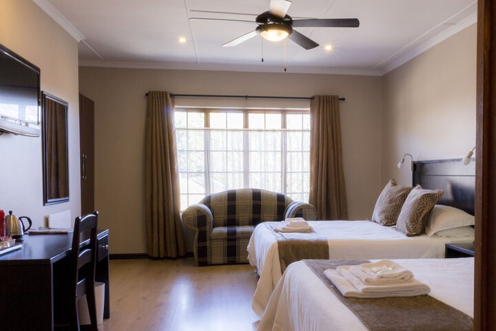 Room 17 of 39