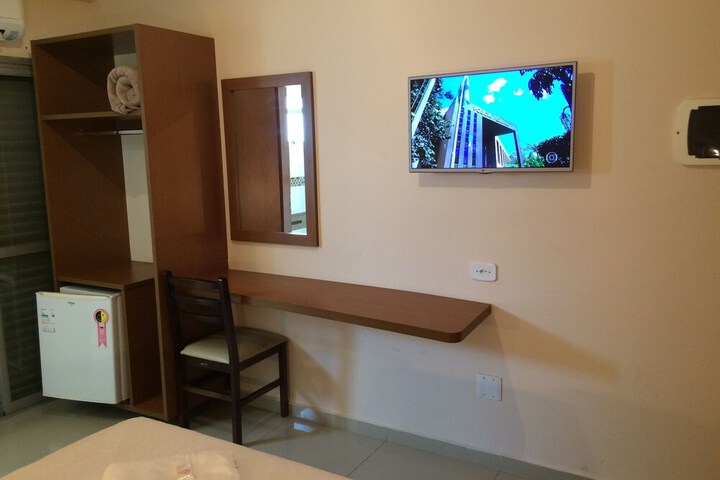 Room 6 of 44