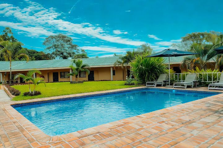 Pool 33 of 67