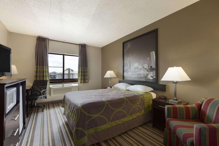 2 Double Beds (9 of 11)
