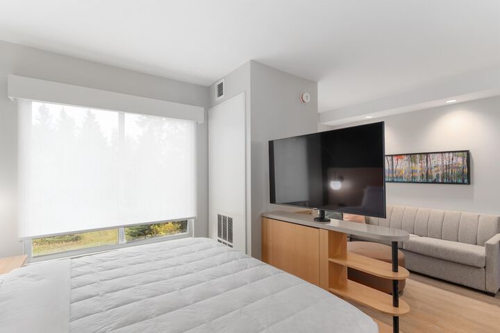 Room 19 of 103