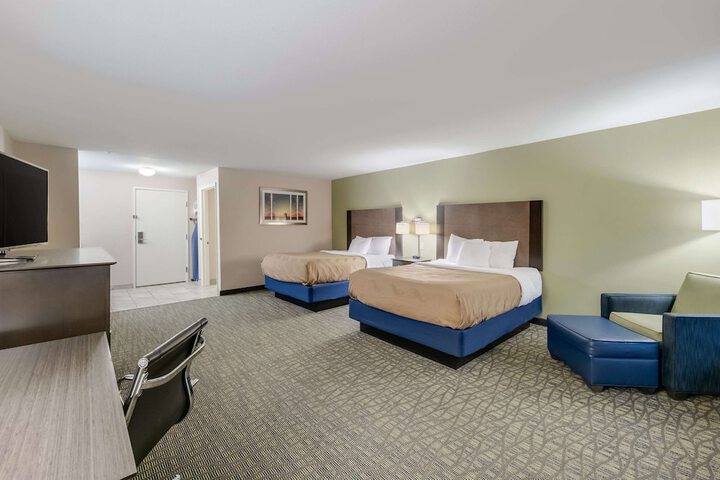 Room 27 of 41