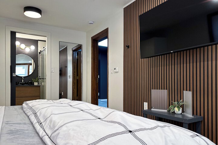 Room 15 of 84