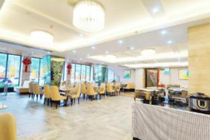 city hotel
