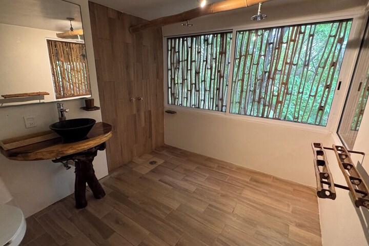 Room 18 of 26