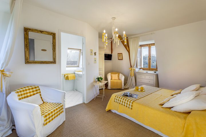Room 12 of 70