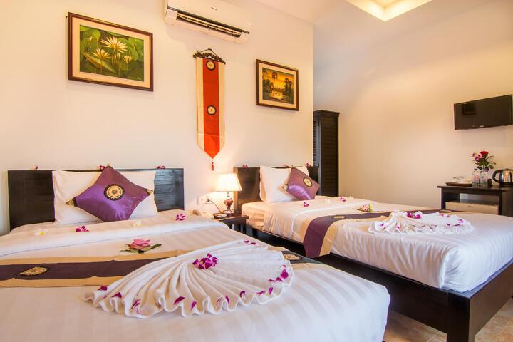 Room 3 of 7