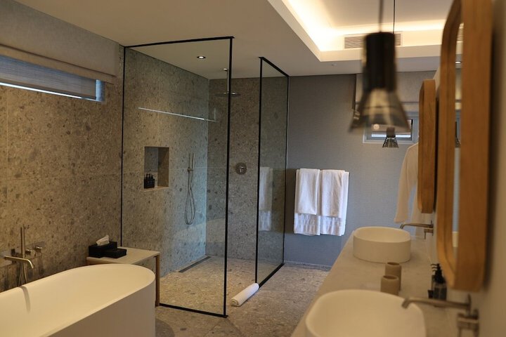 Room 60 of 107