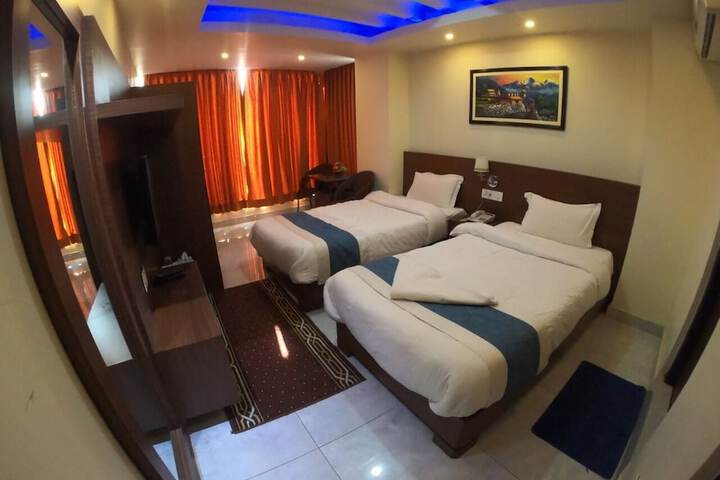 Room 19 of 119