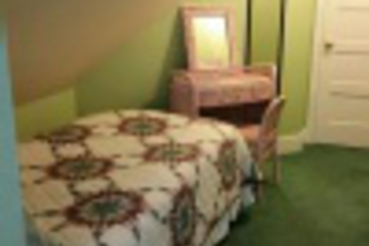 Room 124 of 192