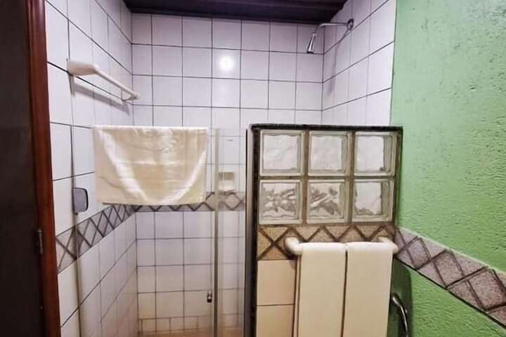 Room 8 of 21