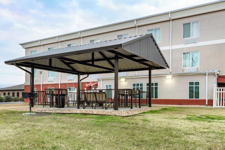BBQ/picnic area