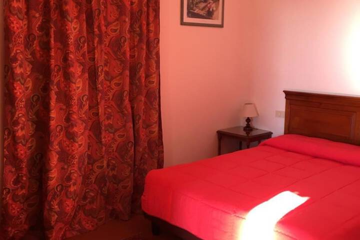 Room 6 of 25