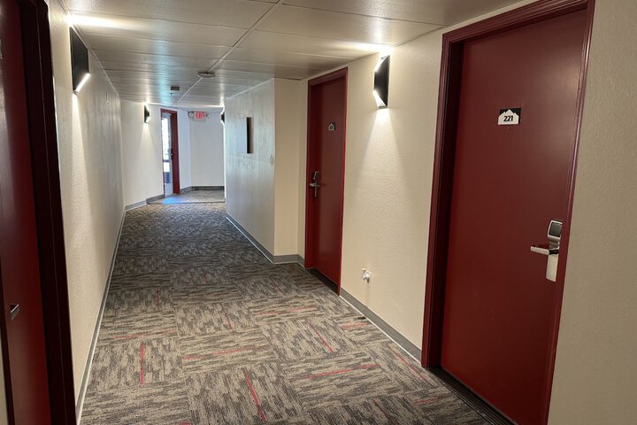 Ballroom/Hall 63 of 73