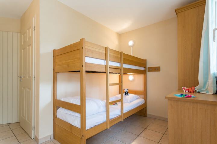 Room 4 of 56