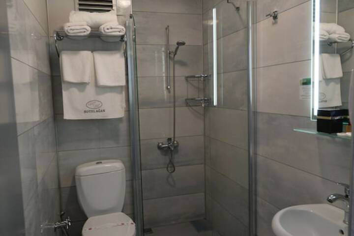 Clean Restrooms