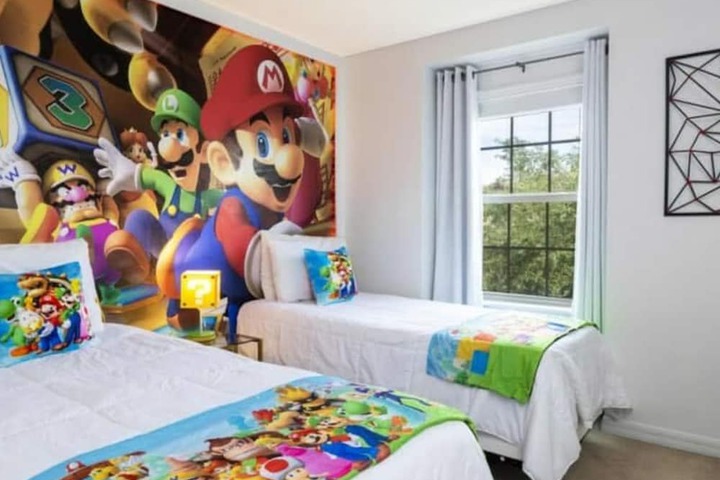 Room 14 of 65