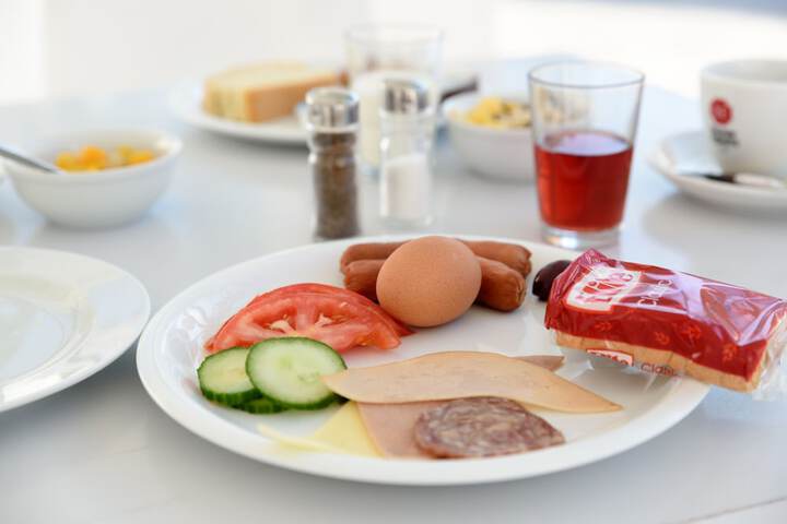 Breakfast/Coffee Service 64 of 71