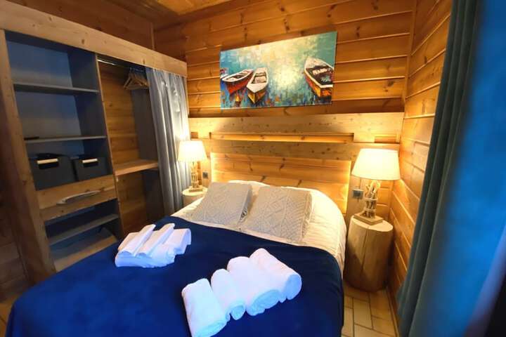 Room 8 of 46