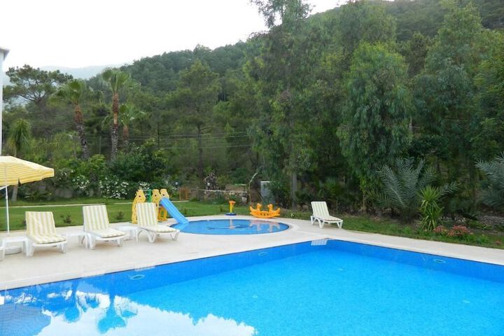 Pool 18 of 38