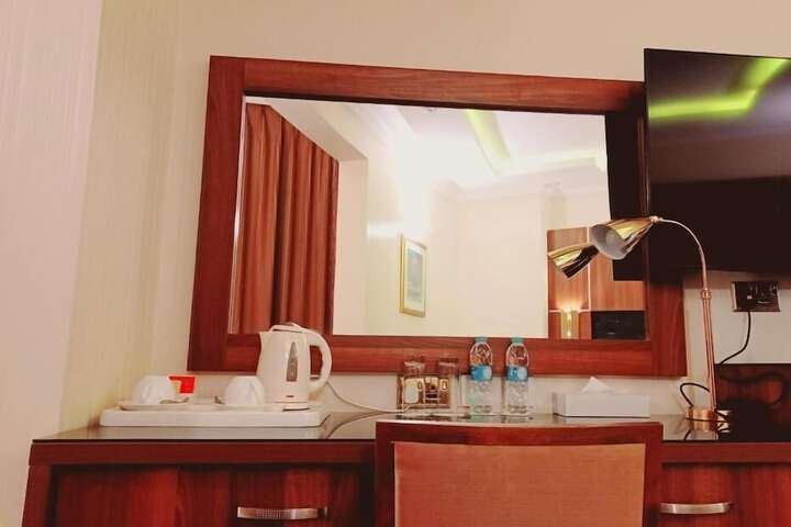 Room 7 of 44