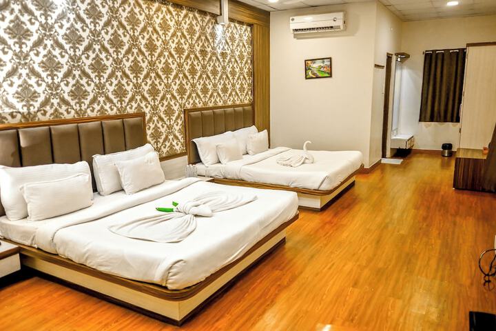 Room 18 of 95