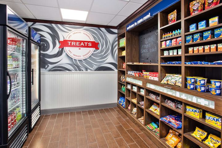 Snack bar