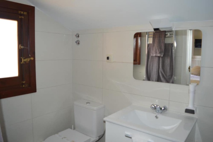 Room 18 of 42