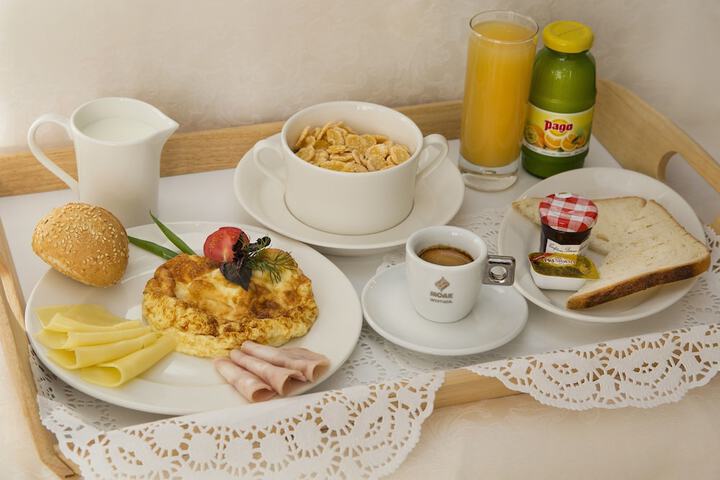 Breakfast/Coffee Service 58 of 69