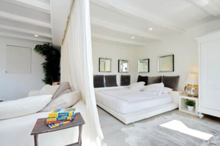 Room 20 of 42
