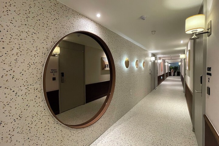 Ballroom/Hall 58 of 60