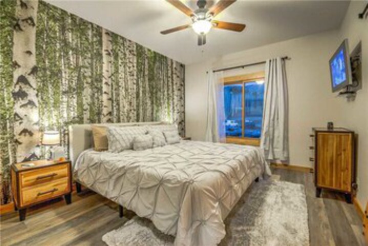 Room 21 of 26