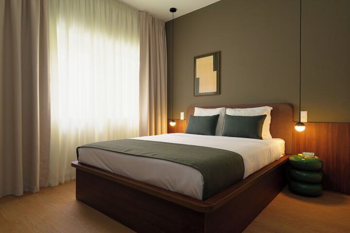 Room 14 of 40