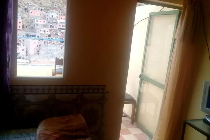 Room 4 of 14