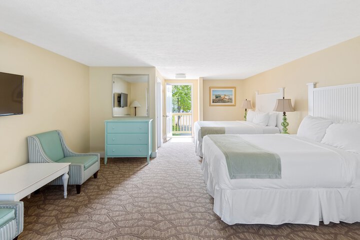 Room 34 of 106